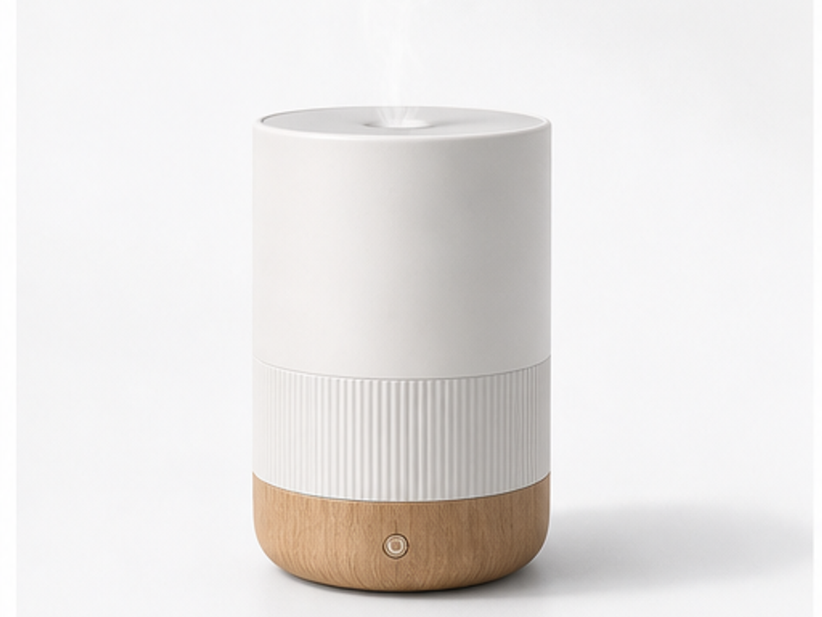 AI product photography prompts sample image: White studio prompt
